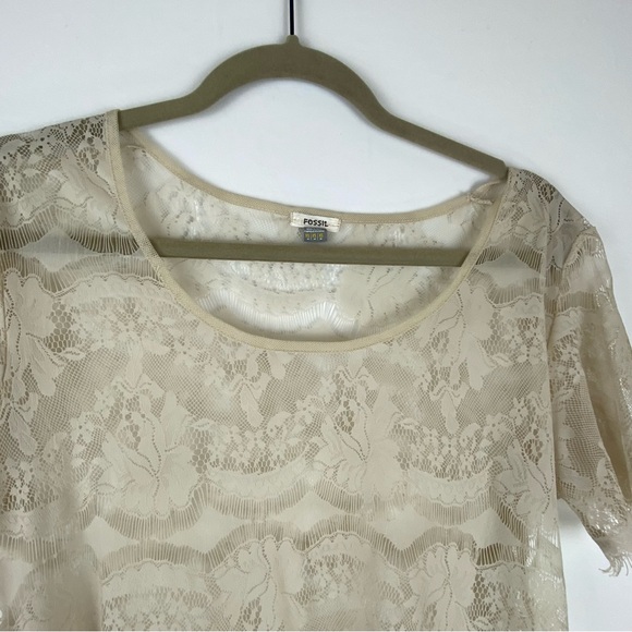 Fossil Womens Size X Small Lace Sheer Blouse Short Sleeve Top Floral Beige - Picture 3 of 9